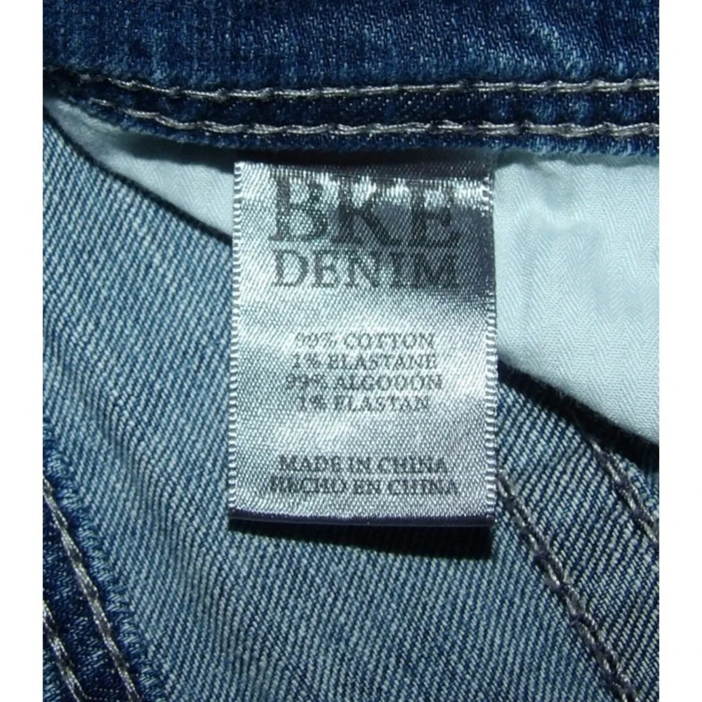 Buckle please read